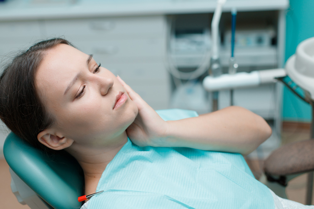 What Is A Dental Emergency? Key Signs And What to Do